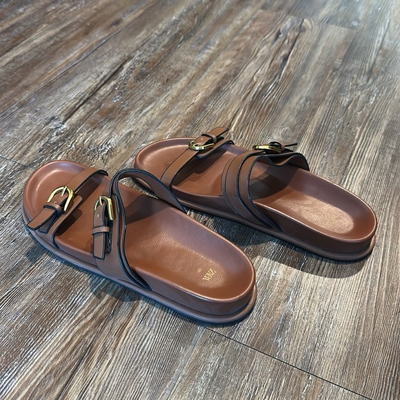 Zara Sandal size 40 like new! - Picture 2 of 3